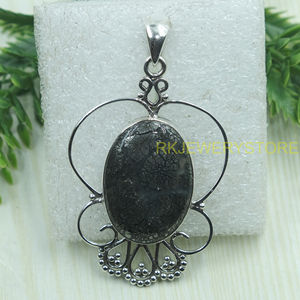 Colgante de Plata de Ley 925 con Marcasita, Diseño Ovalado Vintage Hecho a Mano, Joyería Elegante, Regalo para Mujer, Collar para Hermana - Product Image 3