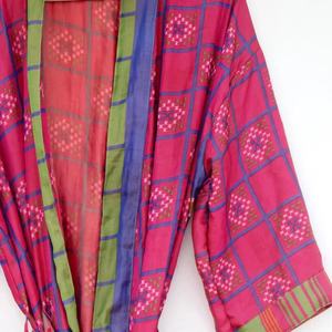 Kimono indien en soie mélangée Poli Boho grande taille Robe de chambre Kimono en soie pour femmes - Product Image 1