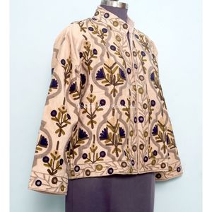 Veste courte brodée artisanale en cotisse, manteau ethnique d'hiver, vente en gros, vêtements d'extérieur traditionnels pour fêtes et événements - Product Image 4