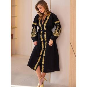 Vestido Ucraniano Hecho a Mano, Vestido Color Trigo para Mujer, Estilo Pareja Ucraniana, Bordado Negro, Vestido Ucraniano Bordado, Vishivanka - Product Image 2