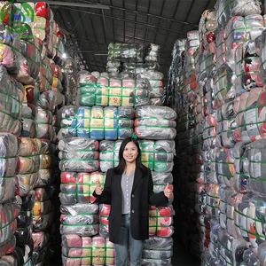 <span class=keywords><strong>Manteau</strong></span> d'<span class=keywords><strong>hiver</strong></span> d'occasion de Corée pour adultes à prix réduit Vêtements d'<span class=keywords><strong>hiver</strong></span> pour enfants pour enfants - Product Image 5