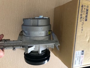 Compresor de Aire Acondicionado de 12V para Excavadora DOOSAN DH55/DH60, Repuesto de Aire Acondicionado - Marca KDS - Product Image 3