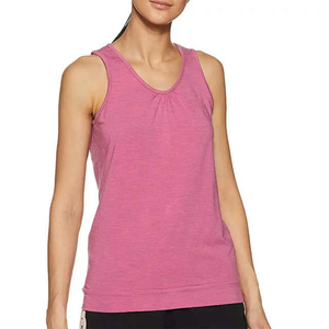 Ropa deportiva ligera diseñada para entrenamientos y para un estilo moderno. Camisetas sin mangas para mujer para un estilo activo y casual diario. Camisetas sin mangas para mujer. - Product Image 1