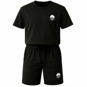 ชุดเซ็ตเสื้อยืดและกางเกงขาสั้นสีดำทรงโอเวอร์ไซส์สำหรับผู้ชาย ผ้าฝ้าย 100% สไตล์สตรีทแวร์ เหมาะสำหรับฤดูร้อน - Product Image 1