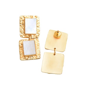 Pendientes de Piedras Preciosas Hechos a Mano con Gotas de Piedras Preciosas, Acabado Chapado en Oro y Joyería de Calidad Hecha por Maestros - Product Image 4