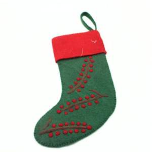 ถุงเท้าคริสต์มาสทำมือจากผ้าขนสัตว์ ตกแต่งวันหยุดแบบรักษ์โลก เนื้อนุ่ม ทำจากขนสัตว์ 100% สีแดง สีเขียว รับทำโลโก้ตามสั่ง - Product Image 2