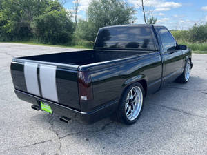 Top Selling Old Model Classic Used 1988 <b>C</b>-K 1500 Series C1500 Silverado PickUp Black Truck READY TO SHIP TODAY - Product Image 3