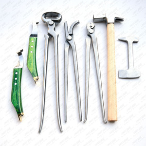 Kit d'outils professionnels pour chevaux, kit de sabots de maréchal-ferrant, coupe-clou, couteau à boucle, ensemble de sabots de toilettage avec mendiant en cuir, vente en gros - Product Image 2