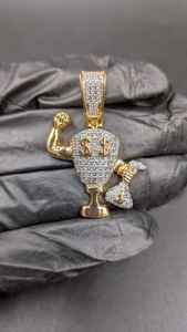 Colgante de moissanita con diseño de bolsa de dinero y signo de dólar, chapado en rodio amarillo, plata de ley 925, joyería de moda urbana para hombre - Product Image 3