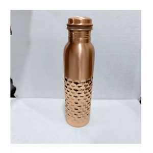 Botella de Cobre Martillada a Mano con Acabado Tradicional Elegante, Botella de Agua Metálica Reutilizable de Primera Calidad - Product Image 1