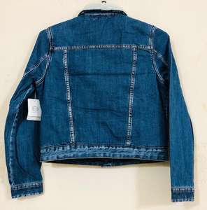 แจ็คเก็ตยีนส์เอวสูงทรงครอปสำหรับผู้หญิง แฟชั่นเสื้อคลุมยีนส์ขายส่ง - Product Image 6