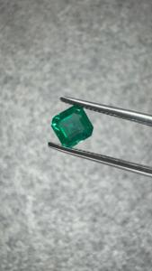 Émeraude naturelle zambienne 0,51 ct, taille octogonale carrée, pierre précieuse verte facettée, pour bague sur mesure, pendentif, bijoux fins - Product Image 3