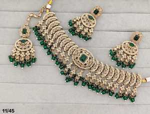 Conjunto de Collar Gargantilla de Circonita Cúbica con Corte Radiante y Pendientes a Juego, y Mang Tika, Joyería de Moda para Fiestas, Fabricantes - Product Image 5