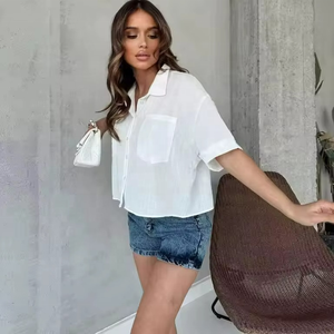 Camisa Personalizada para Mujer, Blanca, de Lino Puro, Manga Corta, con un Solo Bolsillo y Corte Holgado para un Uso Casual y Cómodo - Product Image 1