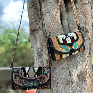 กระเป๋าเงินคาดตัวลายอานม้าแบบใช้มือสำหรับผู้หญิงตะวันตกกระเป๋าสตางค์หนังแท้แอซเท็ก - Product Image 3