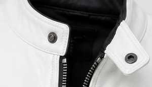 เสื้อแจ็คเก็ตหนังผู้ชายสีดำขาว คอตั้ง ซิปปิด ดีไซน์สีตัดกัน - Product Image 2