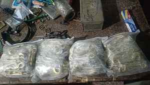 ตะขอเกี่ยวแบบสองหัว, คลิปโลหะแบบกดสองชั้นทำจากสังกะสีผสมเงินสำหรับสายจูงและปลอกคอสุนัข - Product Image 3