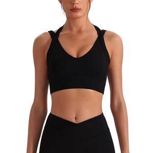 Sujetador deportivo de yoga sin costuras, talla grande, agradable al tacto, con tirantes cruzados, cuello en U, diseño sin espalda con logo frontal y detalles de encaje acanalado. - Product Image 1