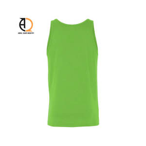 Camiseta sin mangas extragrande de algodón liso para hombre, estilo urbano, de peso pesado, con corte cropped y lavado ácido - Product Image 4