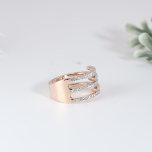 Bague de fiançailles en or rose multi-rangs de diamants, classique, à cinq niveaux, manchette ouverte, bande large fendue, bijou fantaisie pour femme - Product Image 3