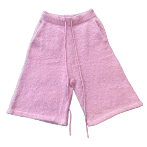 กางเกงขาสั้นโมแฮร์สีชมพูอ่อน ชุดกีฬา มีกระเป๋าสองข้าง กางเกงขาสั้นแบบครึ่งตัว มีเชือกผูกเอว กางเกงขาสั้นโมแฮร์ - Product Image 1