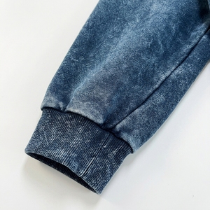 Sudadera con Capucha Oversize Estilo Urbano Lavado Ácido con Diseño de Letras Estampadas y Bordado Premium de Chenille - Product Image 5