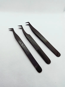 Pinzas para Pestañas de Acero Inoxidable Negro de Alto Rendimiento, Marca Privada Personalizada, Pinzas para Pestañas con Agarre Nano de 45, 75 y 90 Grados con Diseño de Bandera - Product Image 5
