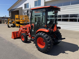 Tracteur 2026 LX4020HSDC 210 CV 4x4 à transmission par engrenages, équipement premium prêt à l'exportation, robuste, pour approvisionnement en gros - Product Image 2