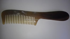 Venta al por mayor SANIYA HANDICRAFT pulido natural búfalo y cuerno de buey peine hecho a mano amor diseño regalo de negocios - Product Image 4