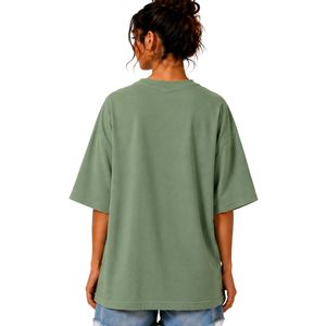 Camiseta Extra Grande para Mujer en Color Verde Salvia con Estampado Gráfico de Flores de Hibisco Coloridas, Camiseta Casual de Algodón para Verano, Personalizada OEM ODM al por Mayor - Product Image 2