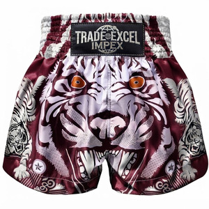 Pantalones Cortos de Muay Thai Negros de Color Sólido Personalizados TRADE EXCEL IMPEX con Mi Logotipo, Ecológicos, Transpirables, de Secado Rápido, 100% Poliéster - Product Image 3