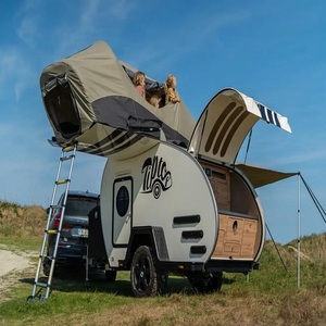 Mini-caravane de camping moderne tout-terrain en acier inoxydable, modèle « Tear Drop », couleur rose, occasion comme neuve, disponible - Product Image 3