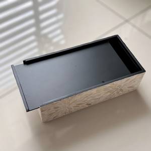 Caja para pañuelos hecha a mano con incrustaciones de nácar: Diseño vintage de nácar, diseño floral con incrustaciones, diseño floral geométrico cuadrado - Product Image 3