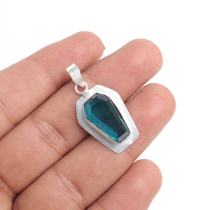 Pendentif en argent sterling 925 en gros, cristal de guérison, apatite bleue, forme cercueil, taille facetée avec serti clos, pierres précieuses - Product Image 3