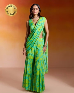 Sari Sharara Estampado en Chinon Verde Lima con Blusa Nakhraali Nomads - Product Image 2