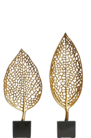 Piezas decorativas de metal hechas a mano con recubrimiento en polvo de primera calidad y detalles artísticos, ideales para decoración moderna y clásica.