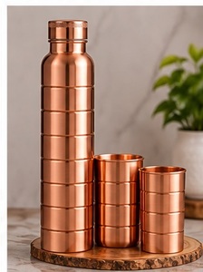 Bouteille d'eau isotherme moderne en cuivre à double paroi, anti-fuite, avec deux verres, ensemble cadeau écologique - Product Image 2