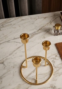 Juego de 3 Portavelas de Hierro Dorado sin Llama, Modernos, para Decoración del Hogar en Navidad y Pascua - Product Image 4