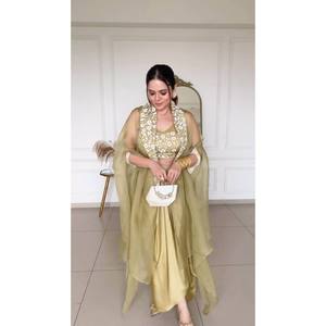 Lehenga Saree en soie prêt-à-porter pour les fêtes, pour un look élégant - Product Image 6