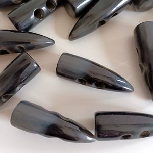 Botones de cuerno de búfalo natural pulidos a mano, de alta calidad, ecológicos, con logotipo personalizado - Product Image 1