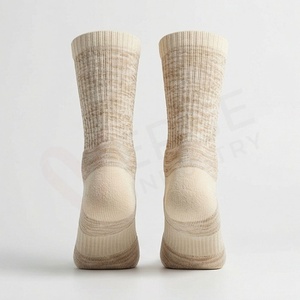 Chaussettes pour hommes, style régulier, en coton tricoté à carreaux, respirantes, pour un usage quotidien en automne - Product Image 2