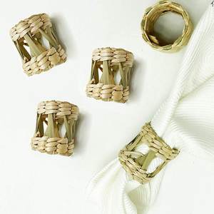 Lot de 6 ronds de serviette en jonc de mer en jacinthe d'eau naturelle | Ronds de serviette de luxe et faits à la main | Mariage, noël, fête - Product Image 1