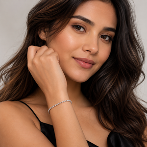 Pulsera de tenis de plata de ley 925 con diamantes baguette para mujer, joyería elegante de alto brillo para fiestas, bodas y uso diario - Product Image 1