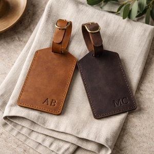 Étiquettes de bagage de luxe en cuir pleine fleur avec rabat de confidentialité, étiquettes nominatives pour valise, accessoires de voyage personnalisés en gros LMP-0152 - Product Image 1