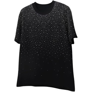 T-shirt en tricot noir à manches courtes pour homme avec motif à pois, col rond, coupe ample décontractée, respirant, imprimé pailleté, longueur normale - Product Image 1