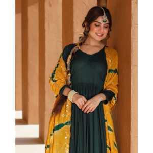 ชุดสูทผ้าชีฟองสีเขียวเอลลี่กรีน ไซส์ XS พร้อมผ้าคลุมไหล่สีเหลืองมัสตาร์ด - Product Image 5