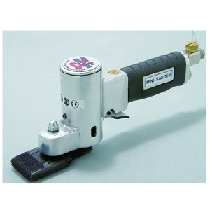 Lijadora Orbital Aleatoria Neumática Industrial Riken Corundum R-60/R-70 con Discos de Óxido de Aluminio de Baja Vibración y Fijación de Gancho y Bucle - Product Image 3