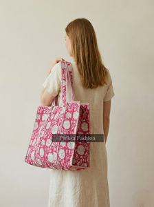 Bolso de Hombro Grande Bohemio para Mujer, Acolchado Floral con Estampado Artesanal, Ligero, para Verano y Otoño - Product Image 2