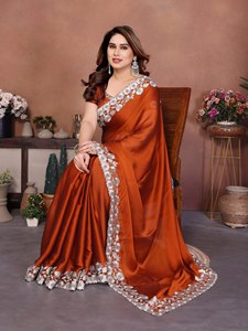 Dupatta de Seda Amarilla con Bordado Floral Blanco, Traje Tradicional Indio Pakistaní para Bodas, para Mujeres Adultas, Creaciones NiMa, Secado Rápido - Product Image 2