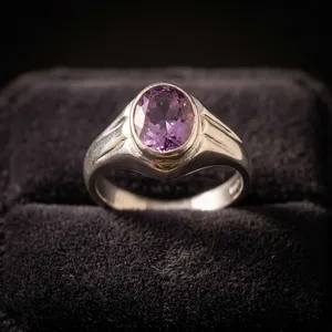 Bague en argent sterling 925 pour homme avec améthyste violette, coupe ovale, pierre précieuse authentique, bijou statement, classique, élégant, à porter au quotidien - Product Image 4